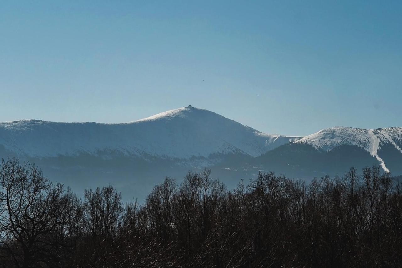 Za Gorami, Za Lasami Mysłakowice Exteriör bild