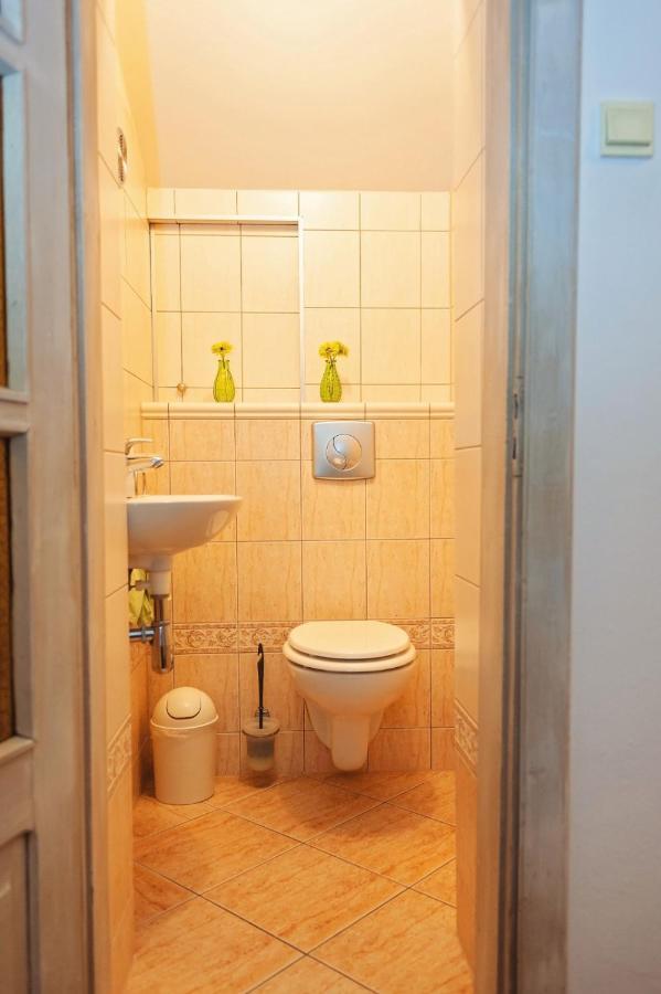 Za Gorami, Za Lasami Mysłakowice Exteriör bild