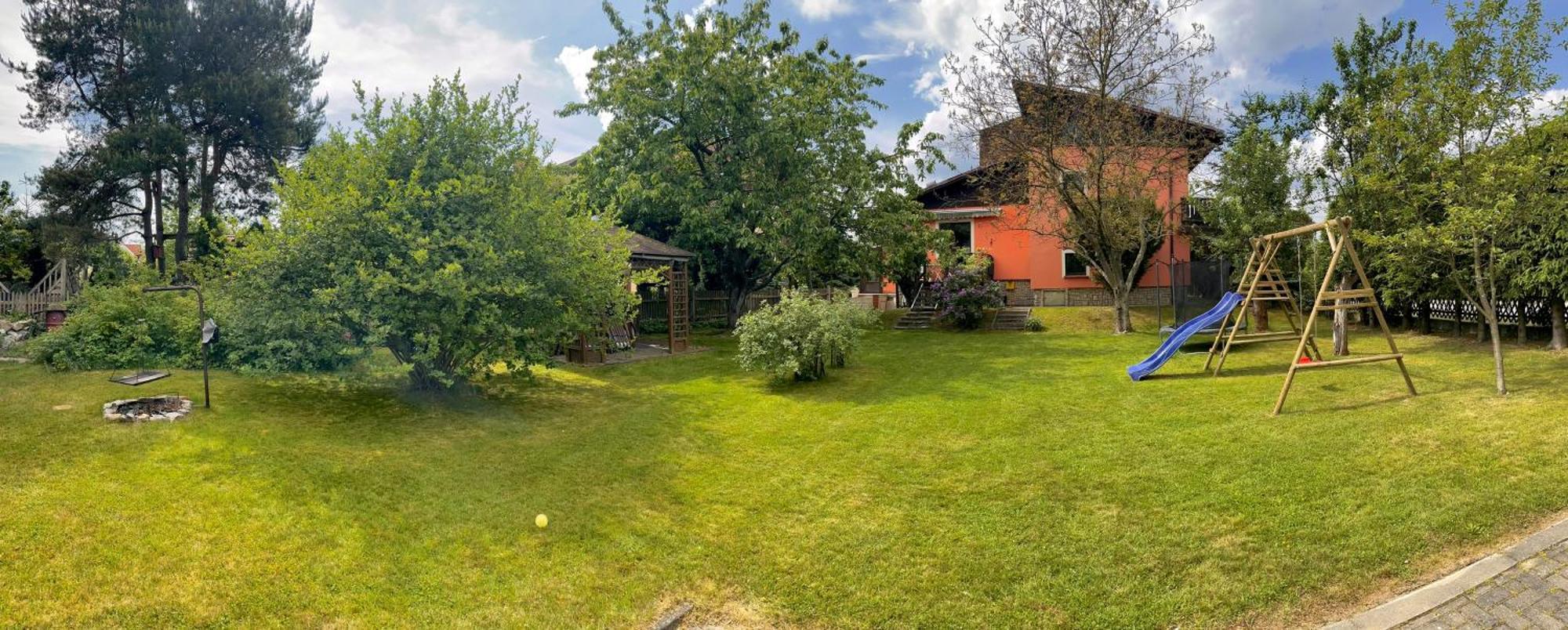 Za Gorami, Za Lasami Mysłakowice Exteriör bild